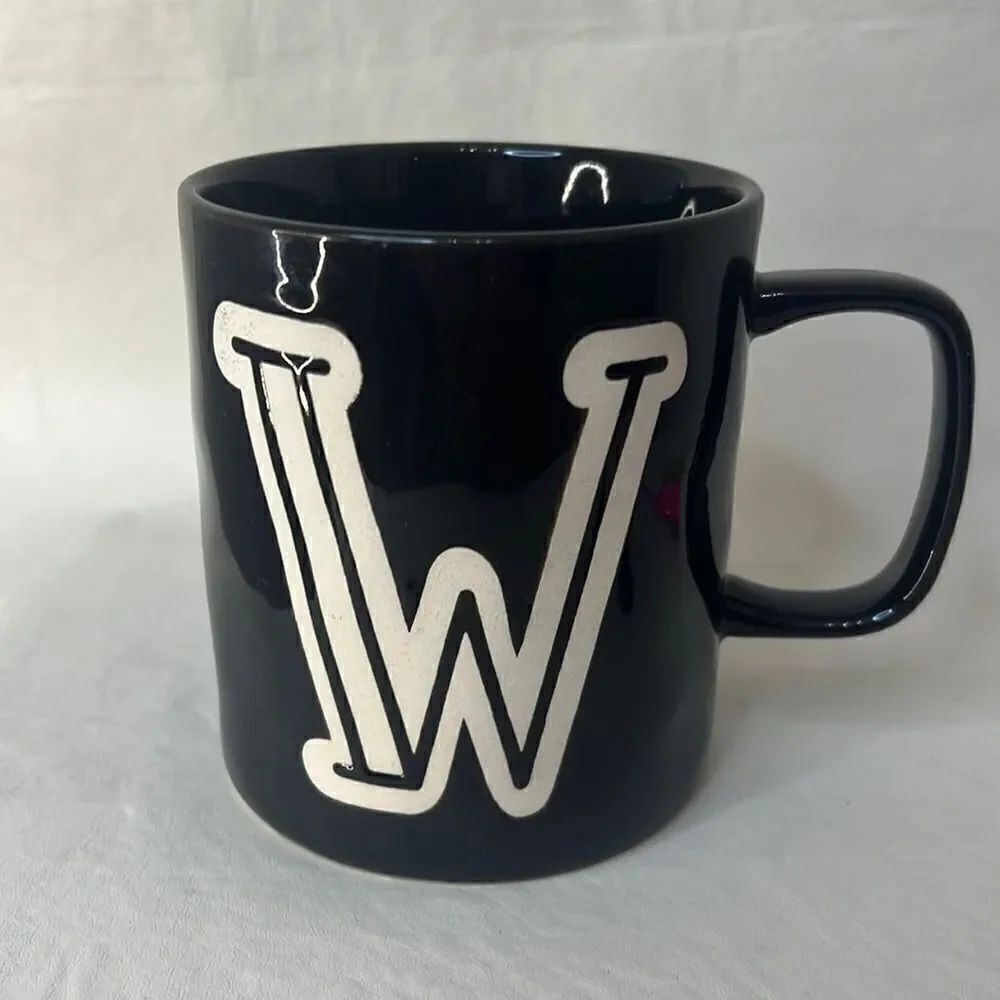 Delano W Coffee Mug Black White Lettering 16 Oz 4 1/4 In Tall 3 1/2 In Round